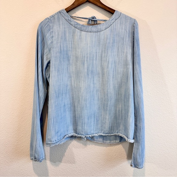Cloth & Stone Boho Cropped Chambray Tencel Top Frayed Hem Medium Coastal Cowgirl - Picture 1 of 8